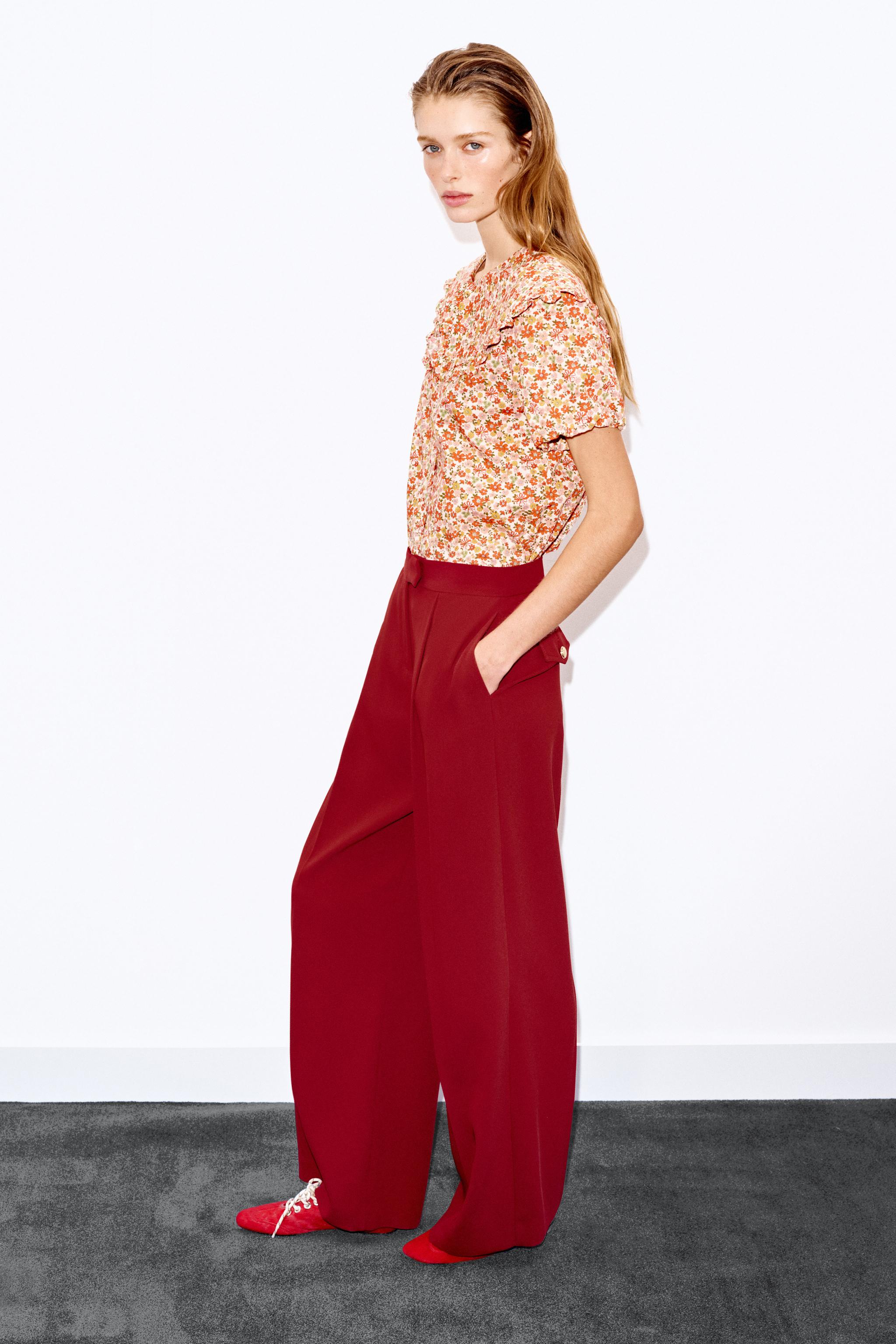 CHEMISE À IMPRIMÉ FLEURI ET COL CLAUDINE